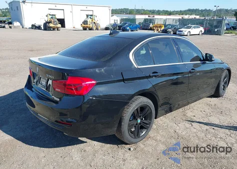2018 BMW 330I xDrive z USA, uszkodzony, nr VIN WBA8D9C52JEM33131